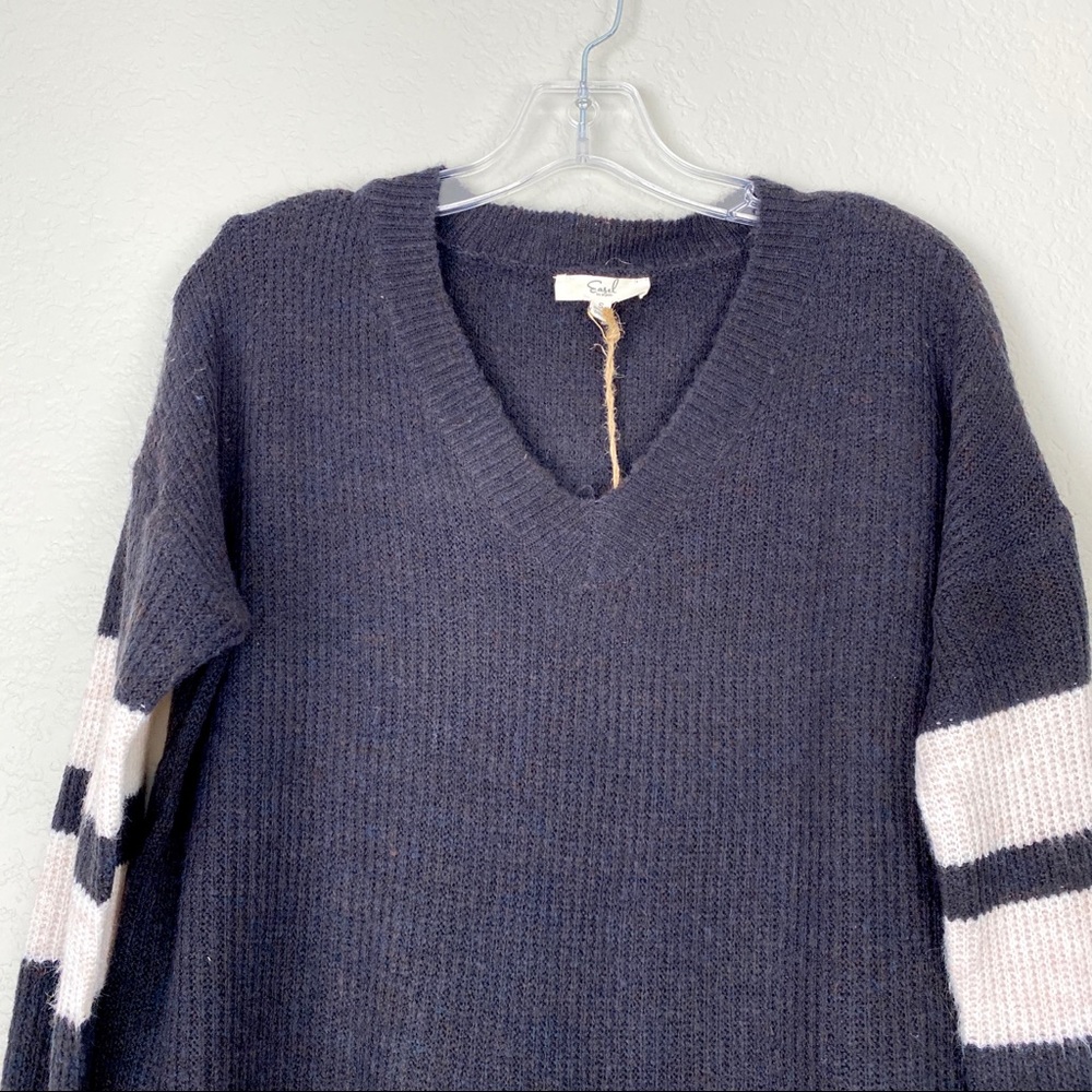 EASEL Athletic Striped Black V-Neck Sweater NWT - Picture 4 of 7